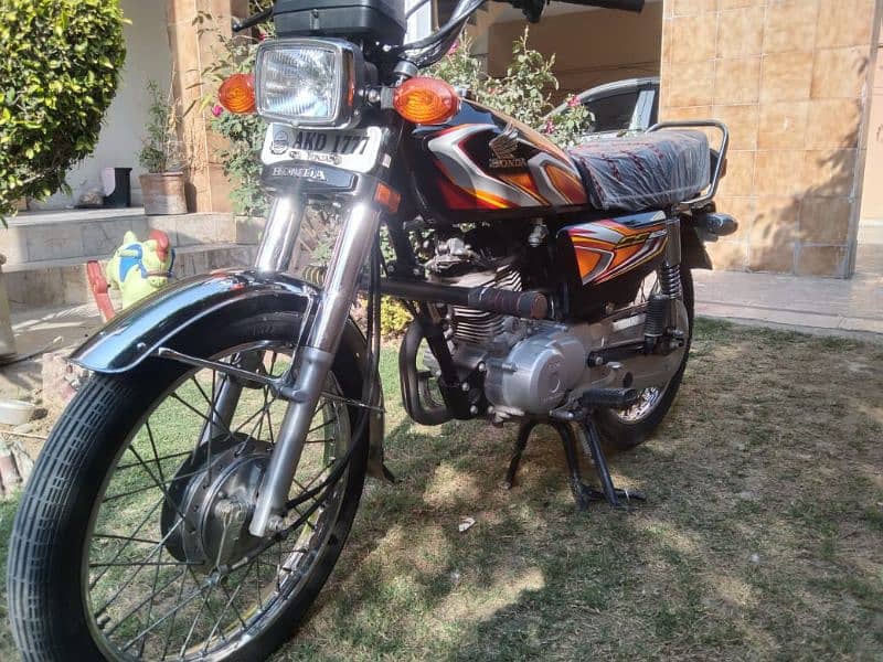 Honda 125 CG bike urgent for sale 0346,,44,,11,,625 0