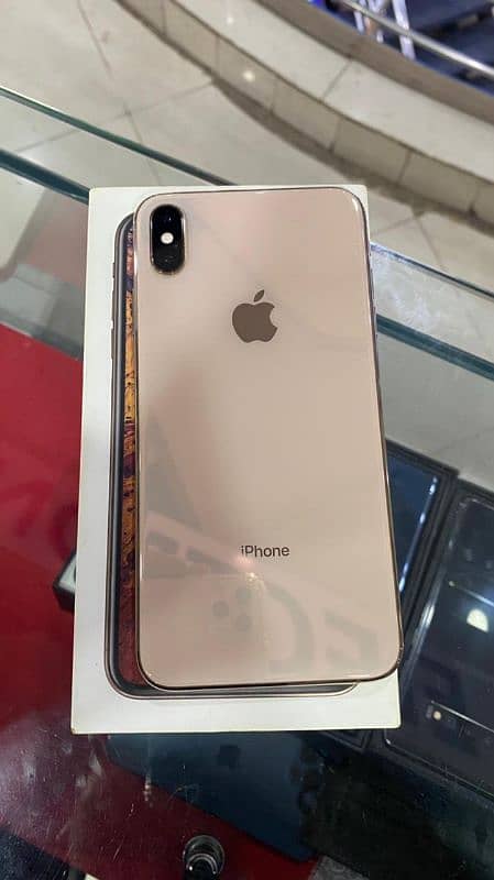 iPhone xS max 256GB0=3=4=7=6=2=2=0=1=7=9 1