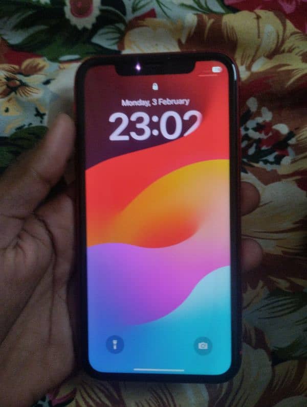 Iphone 11. . 64gb,,,, Red color. . . F. . Unlock 1