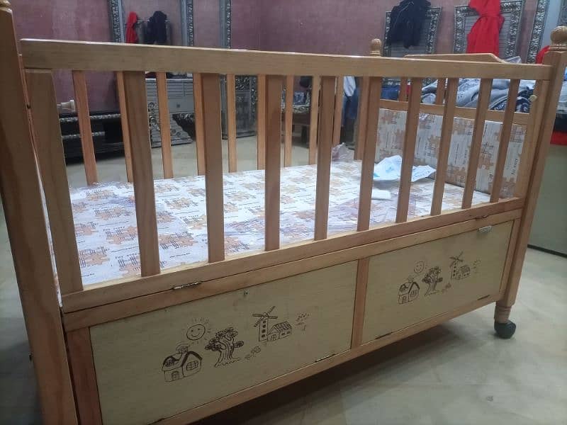 baby cot in good condition 1