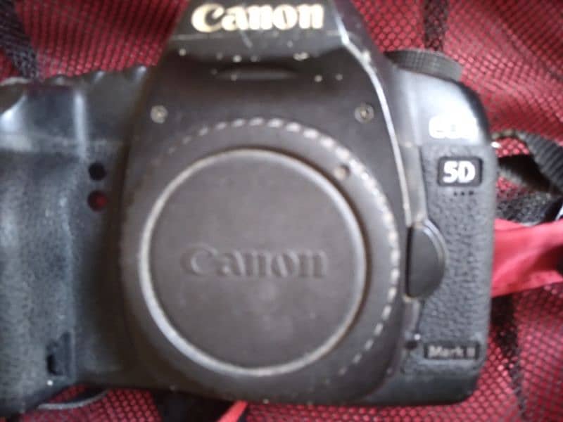 Canon 5D Mark 2 0