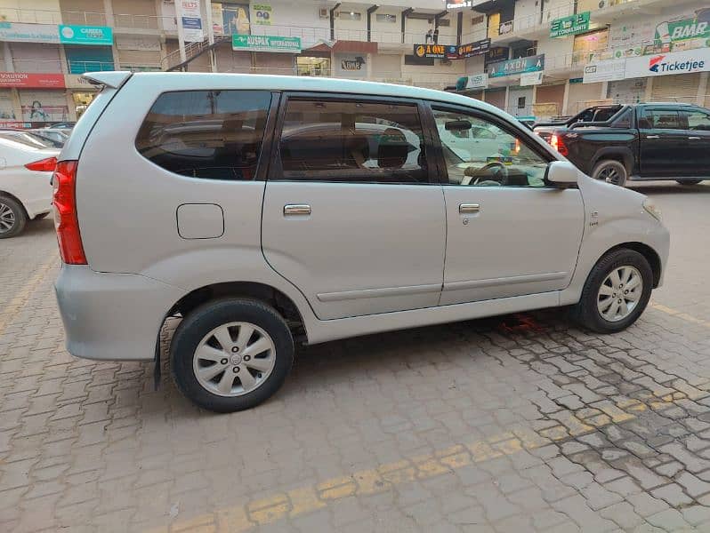 Toyota Avanza 2010 2