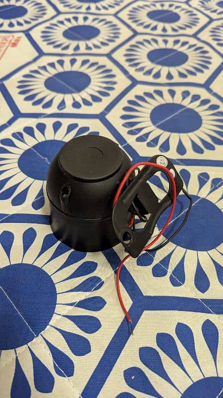 Car alarm siren horn 1