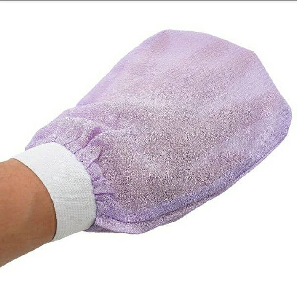 Hand scrubbing gloves 1