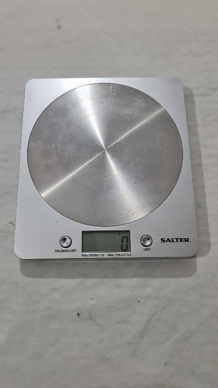 Digital Kitchen Scale by Salter 0