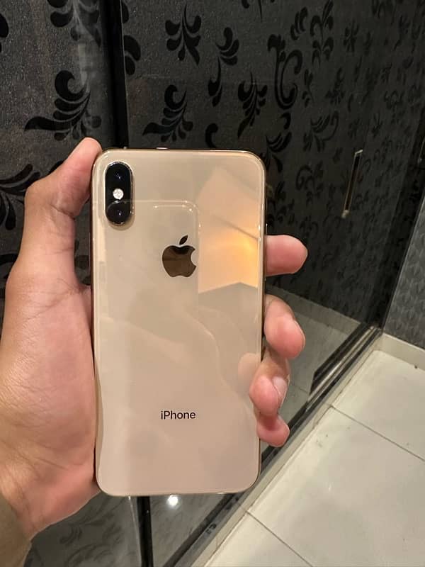 Iphone XS  256gb Gold Colour 0