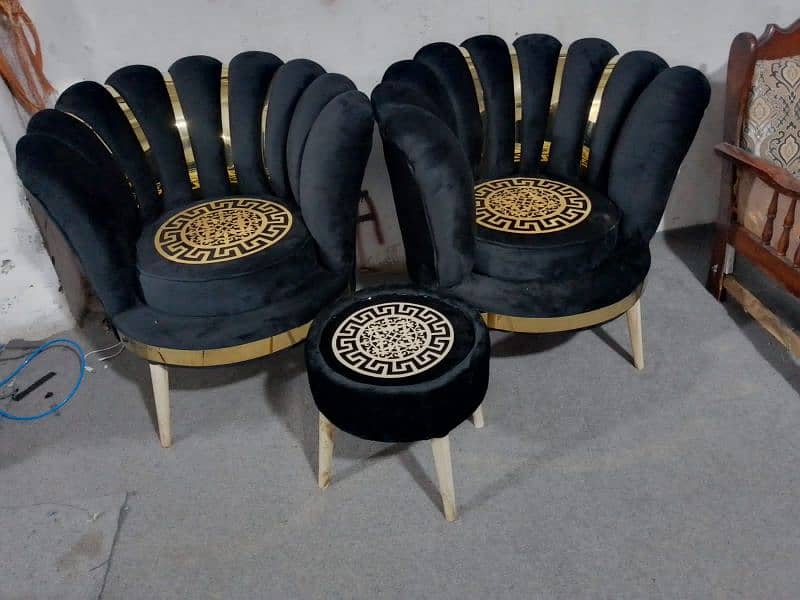 Flower Chairs with Coffee Table 10