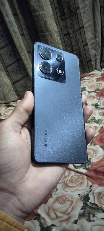 Infinix Note 30 8