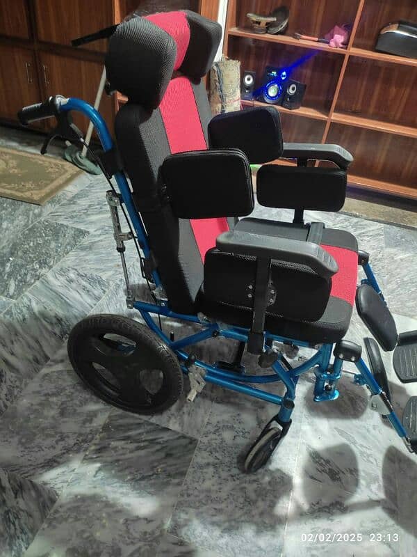 Wheel Chair Adjustable 0