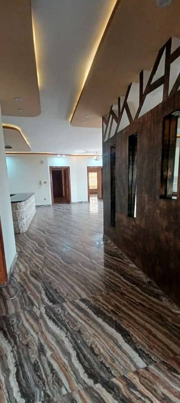 Kanal Upper Portion Availabe For Rent in G-16 Islamabad. 6