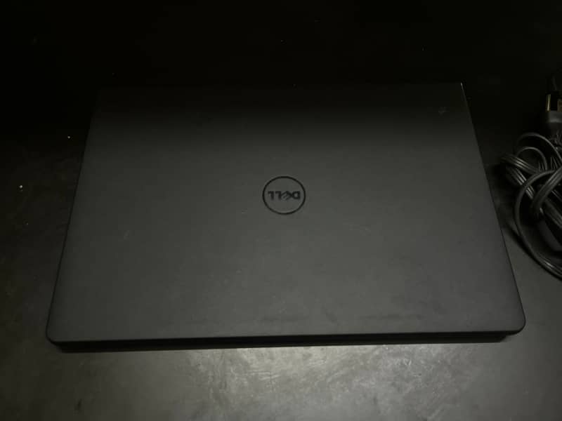 Dell Inspiron 3576 (i5 8th Gen) 4