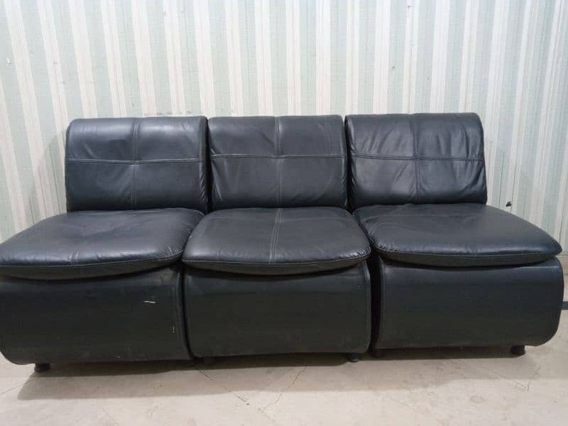 Sofa And chairs| 3 single sofa and 2 chairs | 4