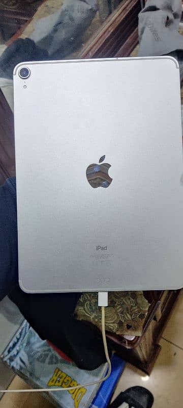 ipad pro 11 inch 256gb 9/10 1