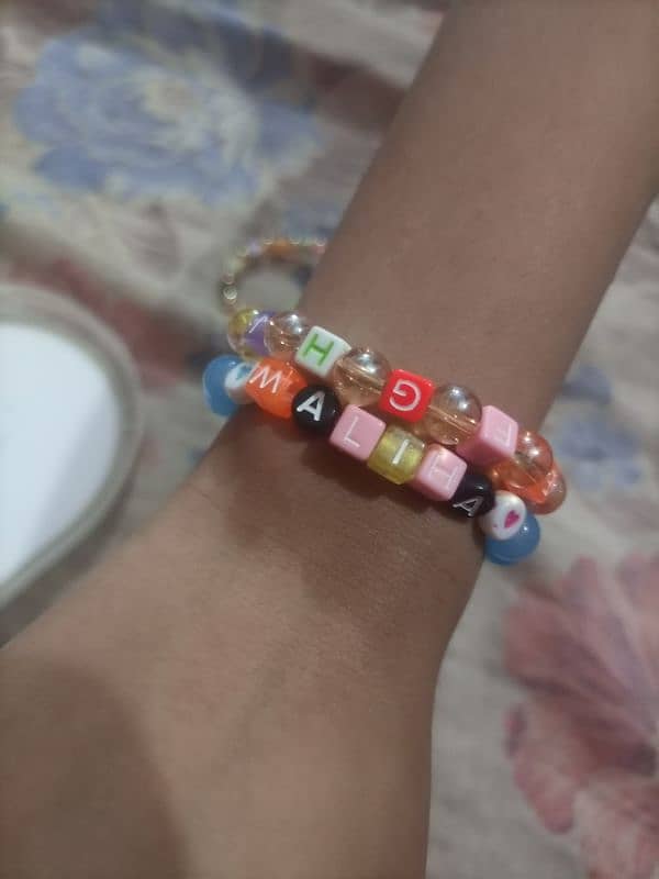 bracelet for girls made with glass Beads 2