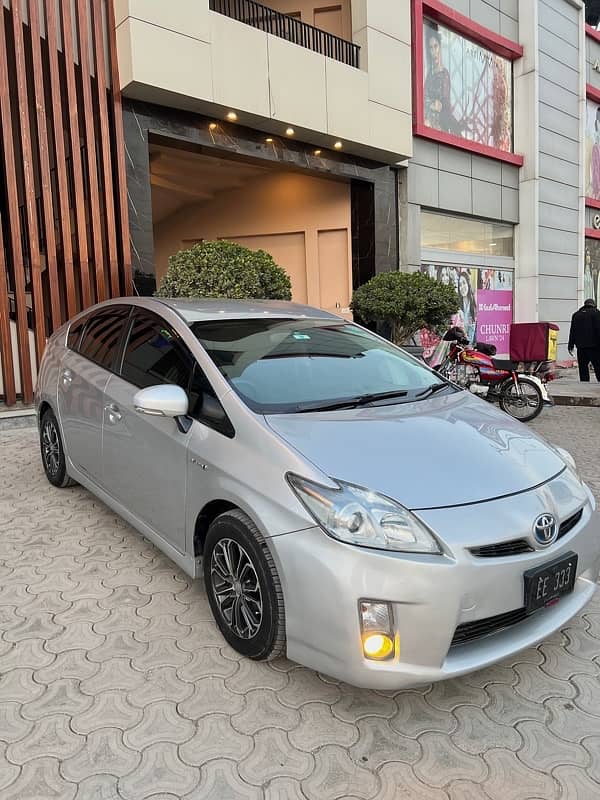 Toyota Prius 2011 6