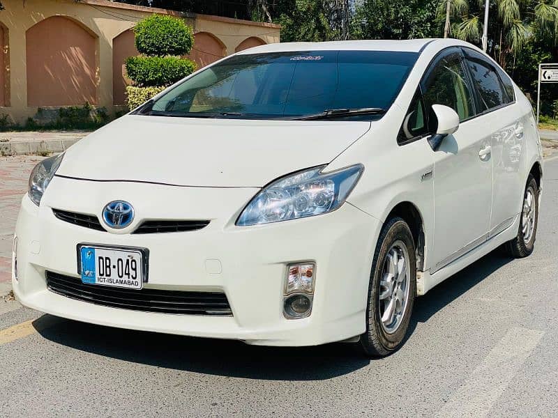 Toyota Prius 2015 17