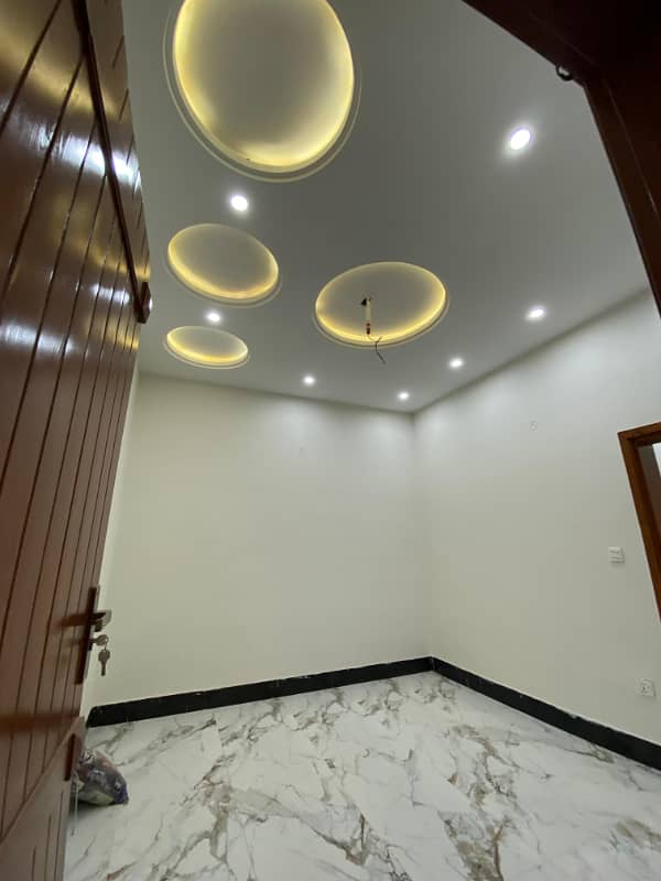 Brand new 3.15 Marla double story modern house for sale bhadar pur near bosan road multan. 6