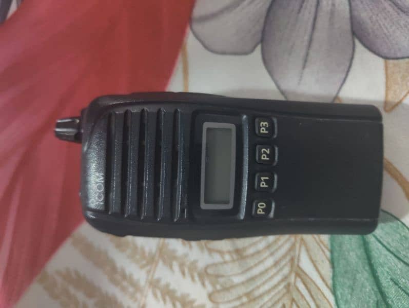 i. com walkie talkie ip67 2