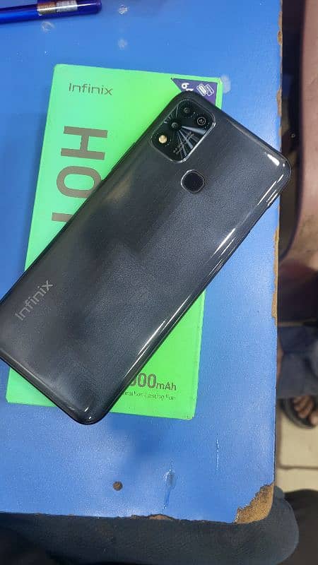 infinix hot 11play 4/64 with box 2