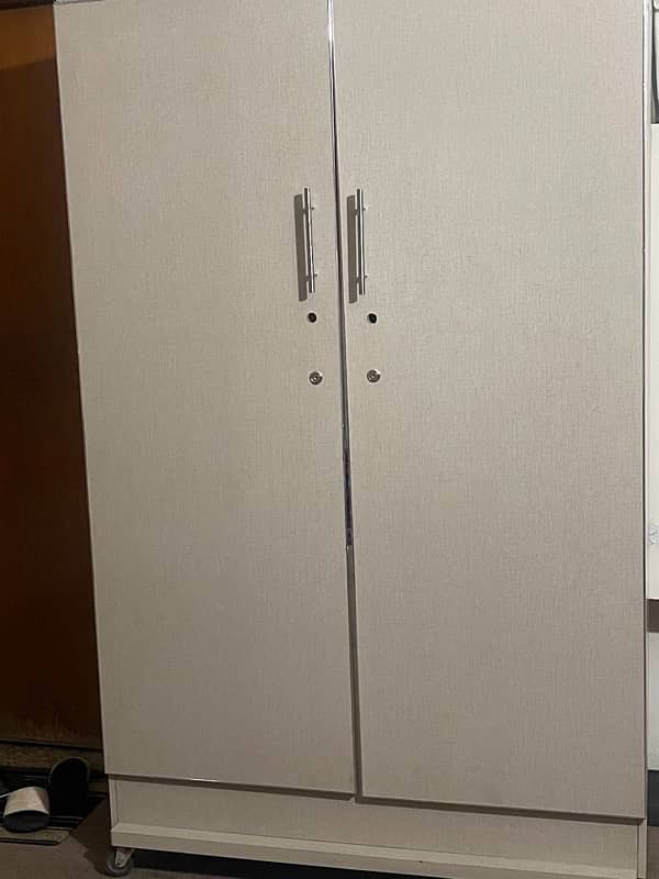 2door cupboard 0