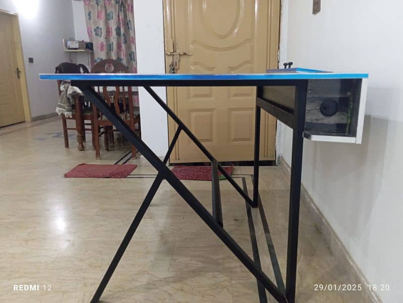 Computer or Laptop Table for sale Khud Customize kerwaya hai 0