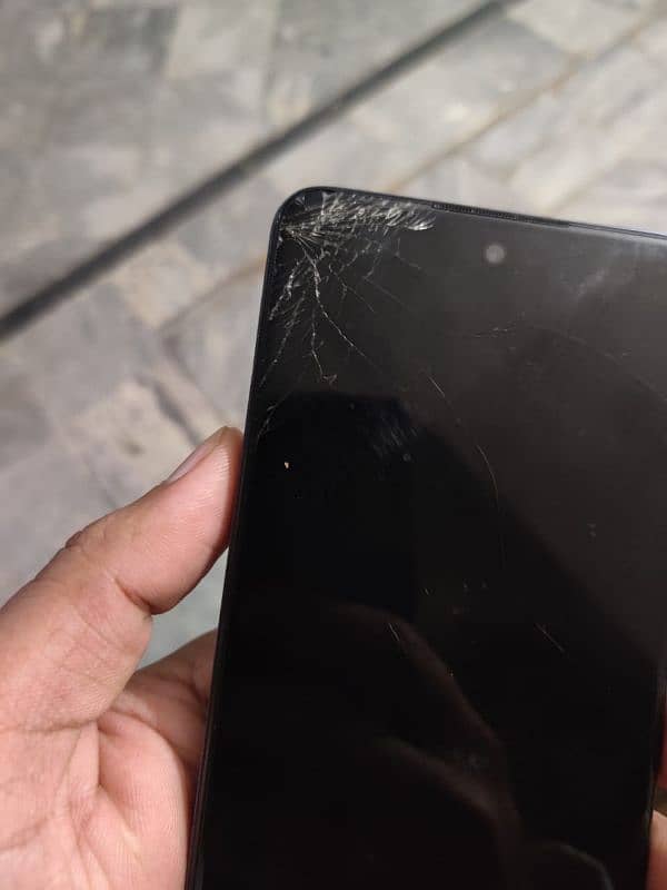 Just Glass Toota ha Or Kase b trha ke koi Problem nhi ha Mobile My 0