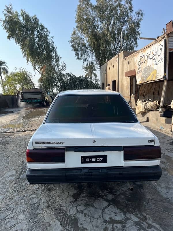 Nissan Sunny 1988 8