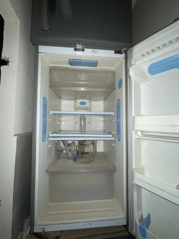 LG REFRIGERATOR 2