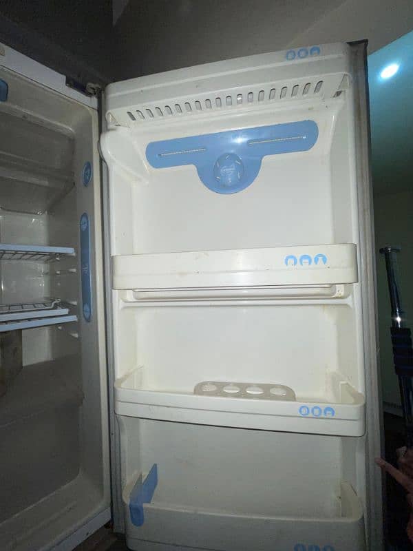 LG REFRIGERATOR 3