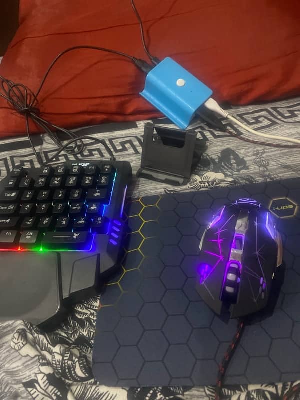 small keyboard and mouse 3