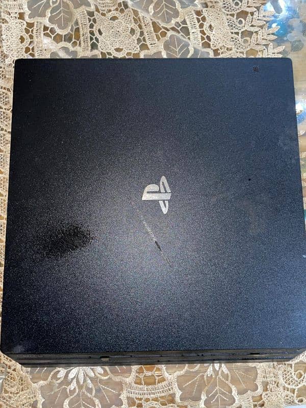 PS4 PRO 1 TERABYTE 0