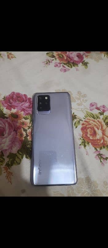 Infinix note 10 Pro 8/128gb with box and charger 3