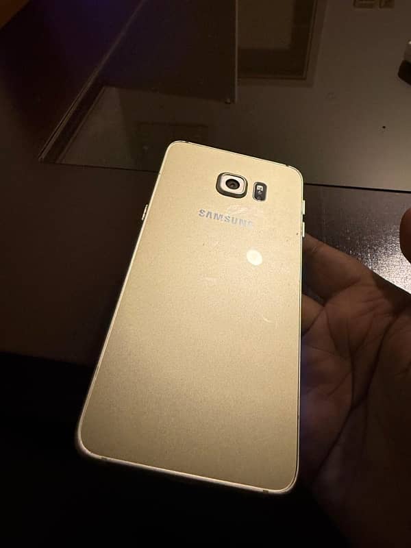 Samung Galaxy S6 edge plus 2