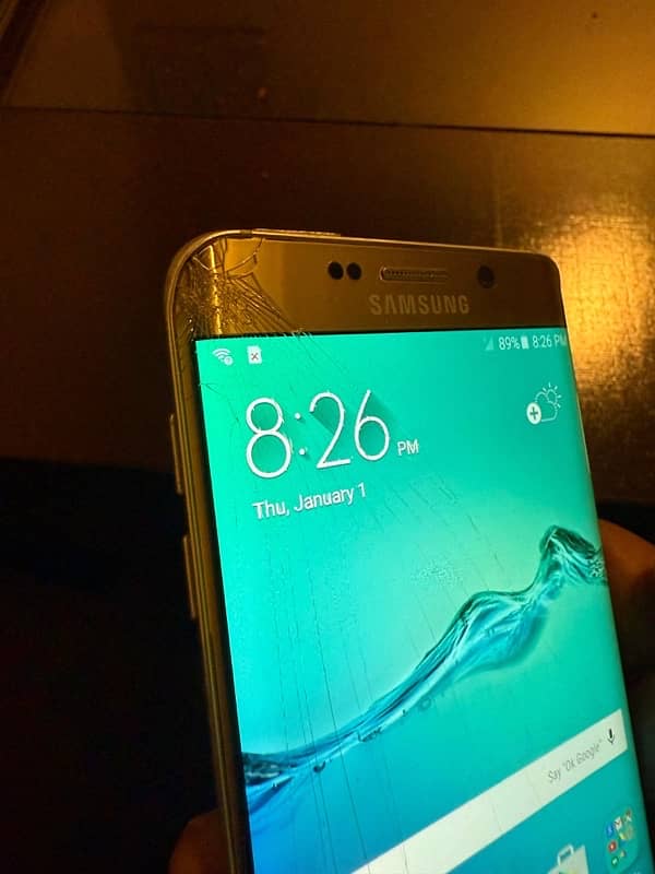 Samung Galaxy S6 edge plus 10