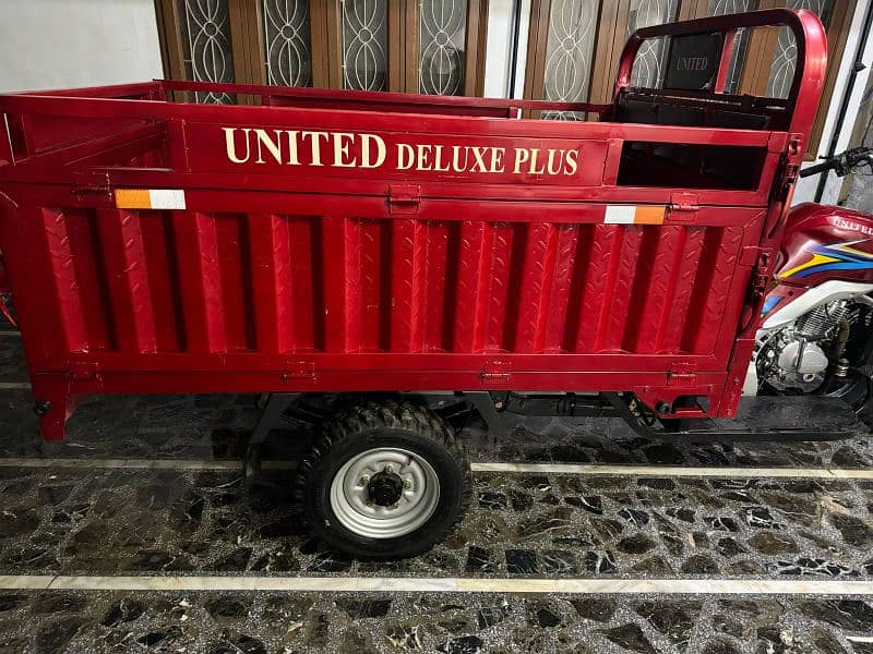 United Deluxe Plus 150cc Loader Rickshaw 3