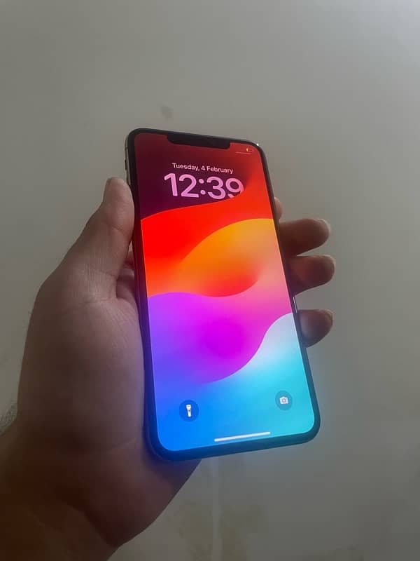 iphone XS Max 4