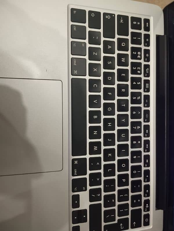 MacBook Pro 13 inch 2015 3