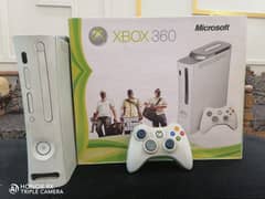 Xbox 360 (60 GB HDD) and 1 controller