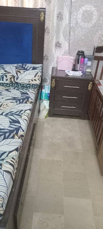 bedroom set without mattress 0