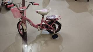 kids cycle imported for 3-7 yrs purchased from al fatah store