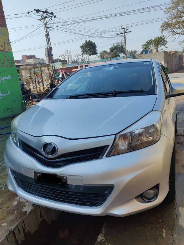 Toyota Vitz 2011 4