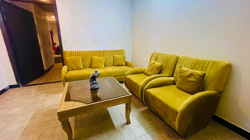 One bedroom fully furnished apartment available for Rent 10