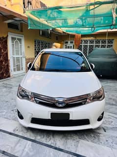 Toyota Corolla Axio 2014 hybrid