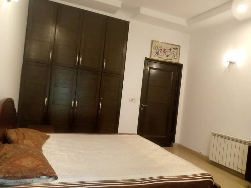 FULLY FURNISHED ROOM FOR RENT 2