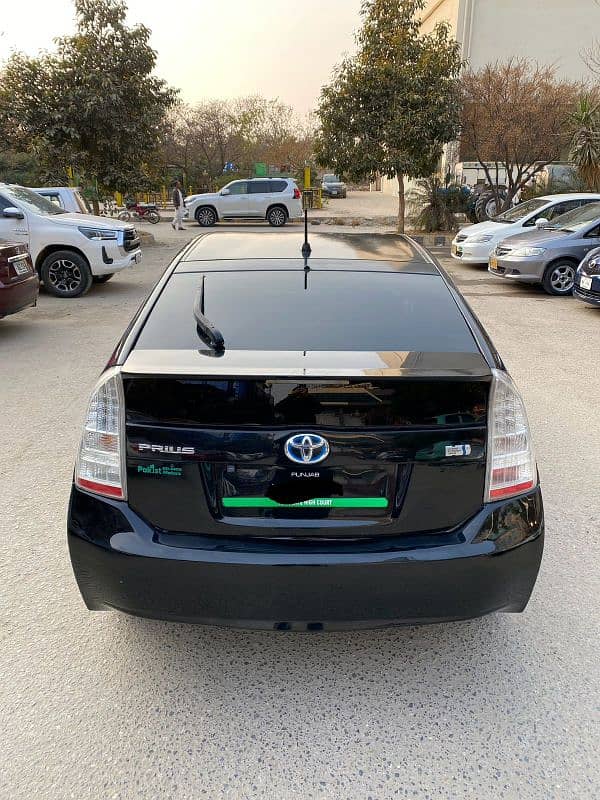 Toyota Prius 2010 1