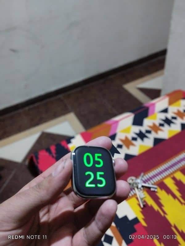 WSZ9 Smart watch  with box and original cable 1