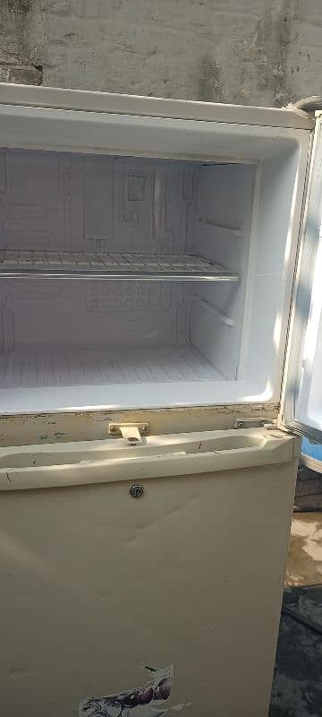 Refrigerator for sale 7