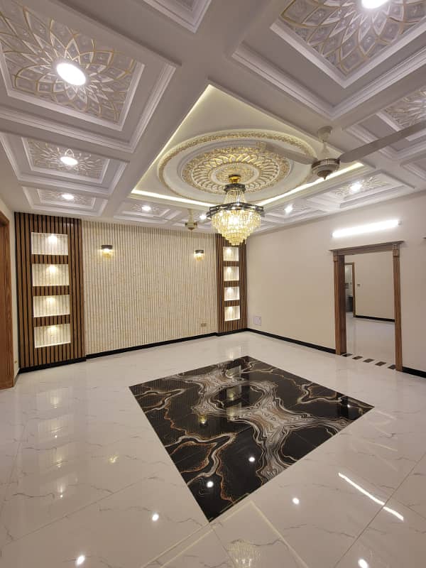 Amazing 10 Marla very hot location very beautiful house for sale in media town islamabad 11