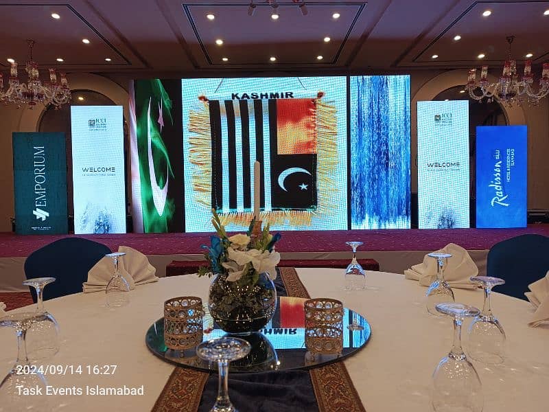 Smd Screens for indoor and outdoor events. 3