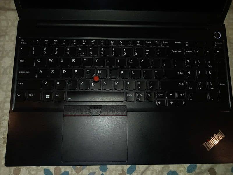 Lenovo E15  12th Gen i5 1TB SSD /32 gb ram 2